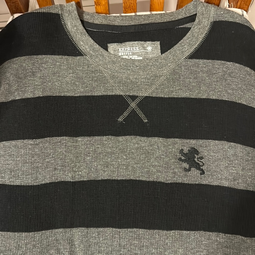 Express Waffle Long Sleeve, Size L. Great Condition. (Soft)
